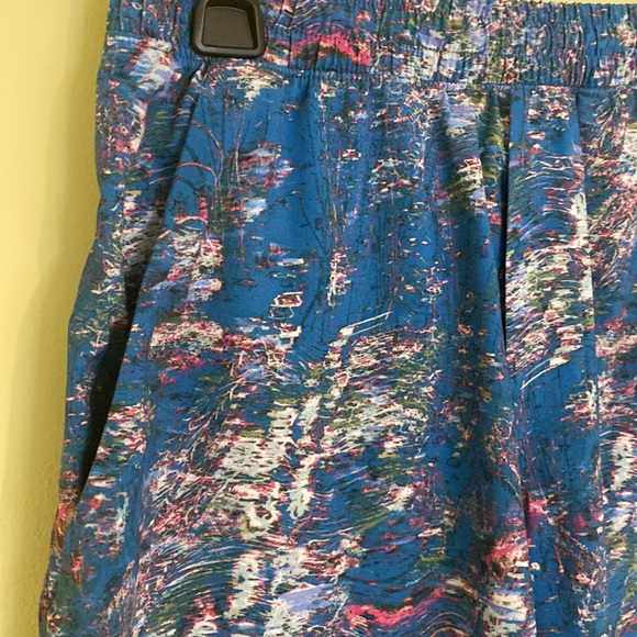 Blue/Pink Lululemon Pace Breaker Linerless Running Short - Size M - Picture 3 of 7